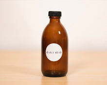 Cargar imagen en el visor de la galería, Botella de vidrio ámbar