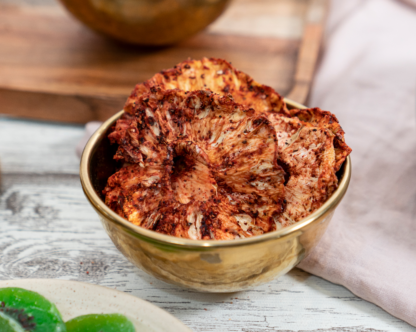 Piña en rodaja deshidratada con chile – Ánima sustentable